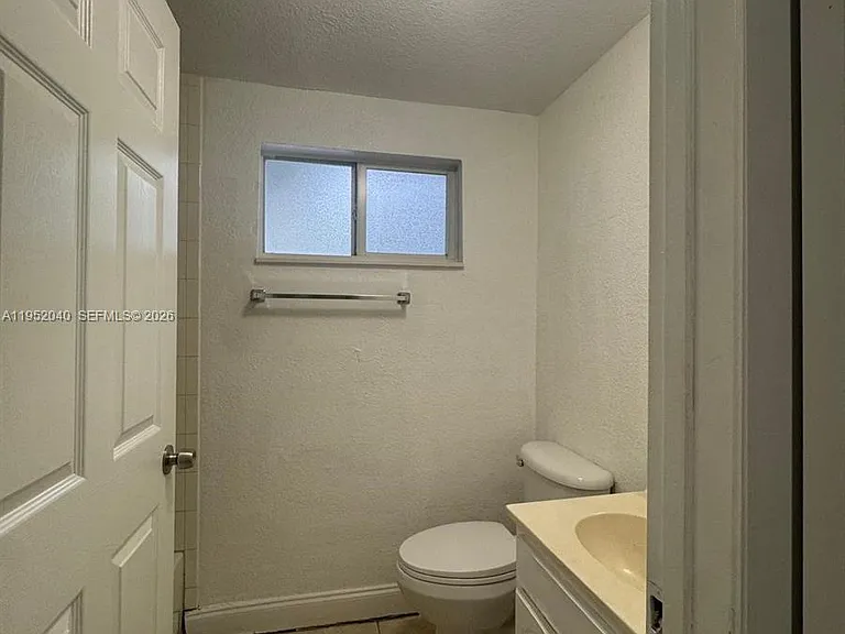 4271 NW 5th St #122 — Photo 5