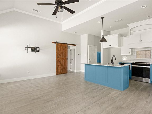 3rd image of 409 Cleveland Rd #409