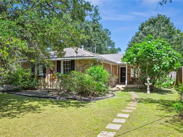 5139 Pratt Dr, New Orleans, LA 70122