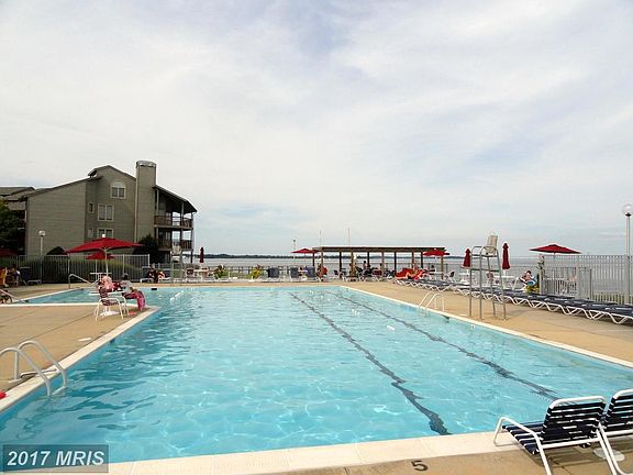 4th image of 2104 Chesapeake Harbour Dr APT T2