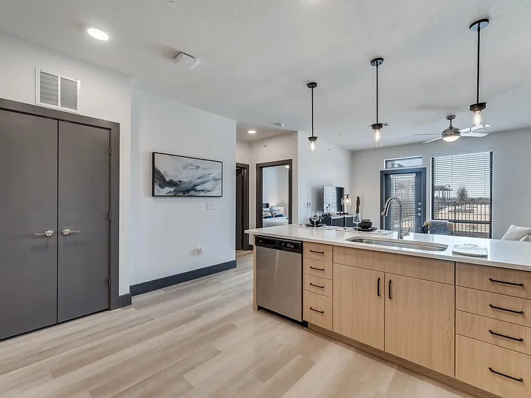 5540 Sofia Pl — Photo 8
