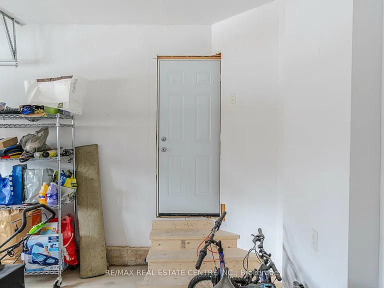 177 N Park Blvd — Photo 6