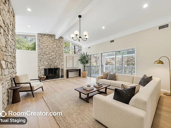 3rd image of 7 Hull Circle Dr