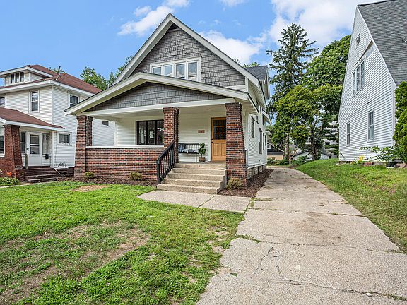 2nd image of 1135 Worden St SE