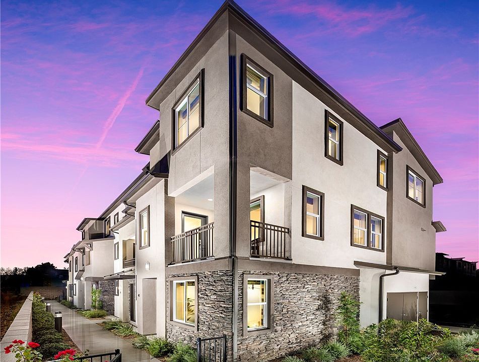 1st image of 11745 Florence Ave #28