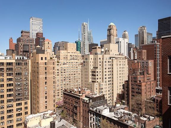 3rd image of 132 E 35th St #18K