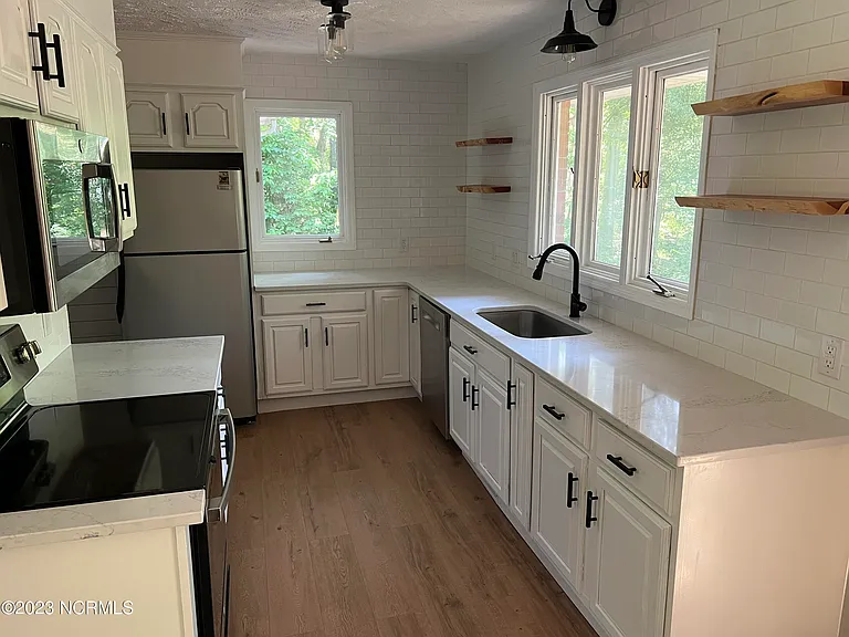 307 Kyloe Rd — Photo 8