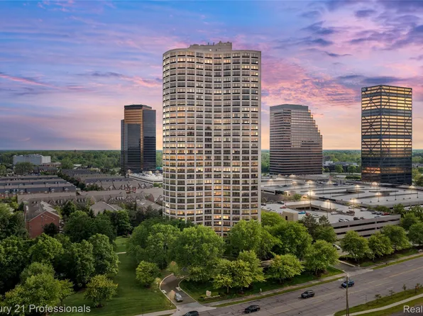 5000 Town Ctr Suite 2305, Southfield, MI 48075