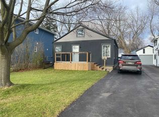 28 Cedar St, Ajax, ON L1S1V2