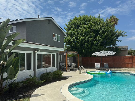 4th image of 514 Luna Dr
