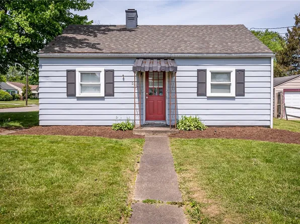 568 Carnegie Ave, Sharon, PA 16146