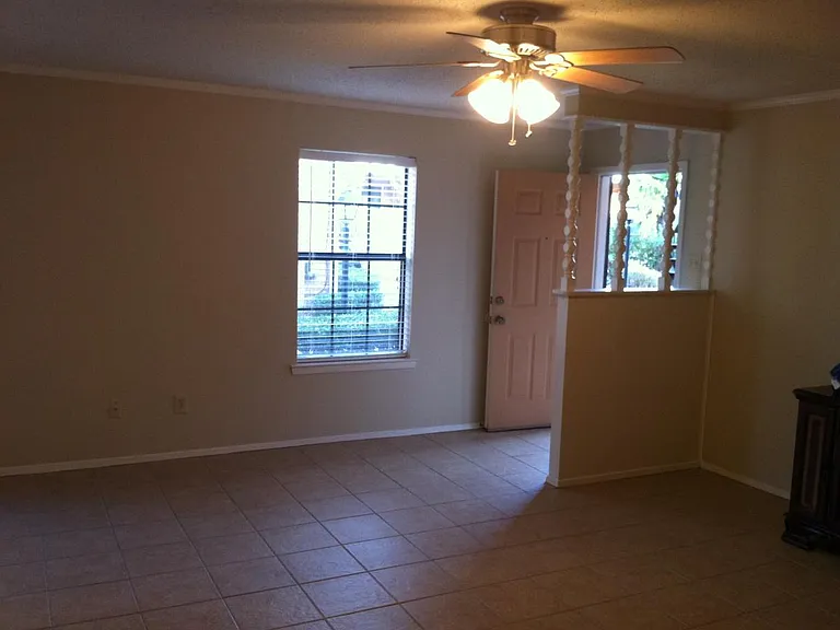 400 W South Town Dr #107 — Photo 11