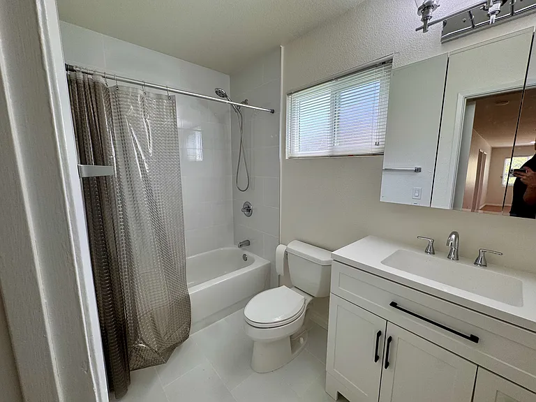 8434 Donovan St — Photo 12