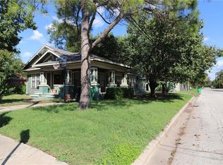 724 S Morris St, Gainesville, TX 76240