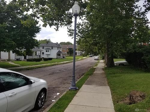 2nd image of 1923 Auburn Ave APT 1