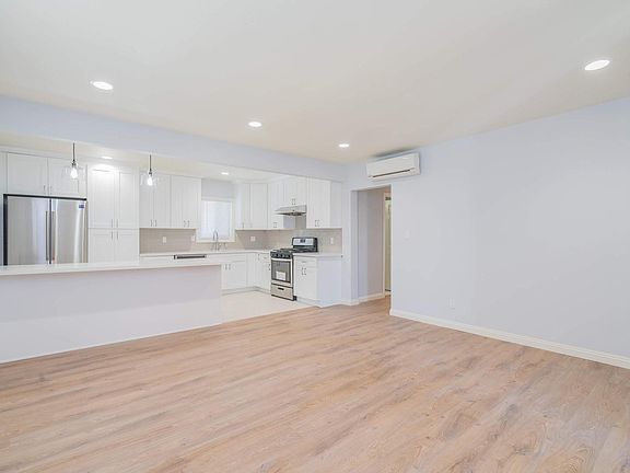 3rd image of 508 N Curtis Ave #B