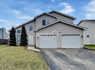 1809 Wake Island Dr, Joliet, IL 60435