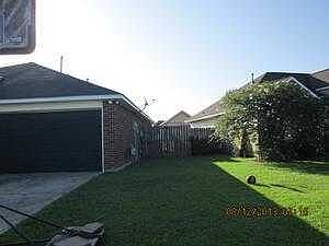 3rd image of 36002 Wilmington Ave