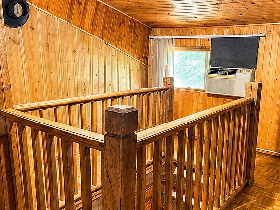 17th image of 1361 Cypress Dr