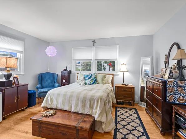 76 Jefferson Street image 27 of 36