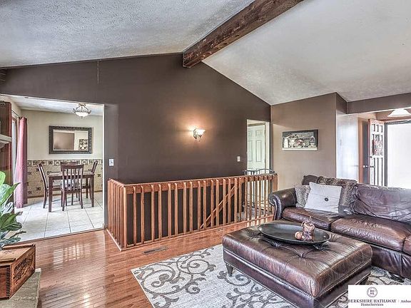 4th image of 15124 Hillside Ct