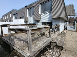 814 N 39th St, Grand Forks, ND 58203