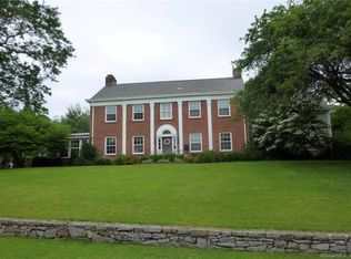 50 Sailors Ln, Bridgeport, CT 06605