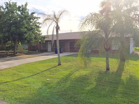 2225/2227 Virginia Ave