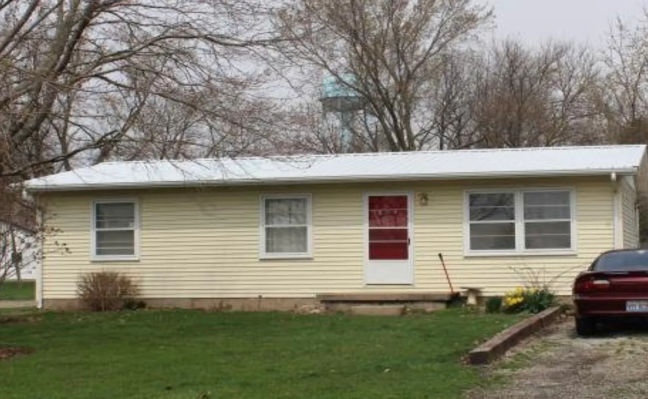 206 E South St photo 1