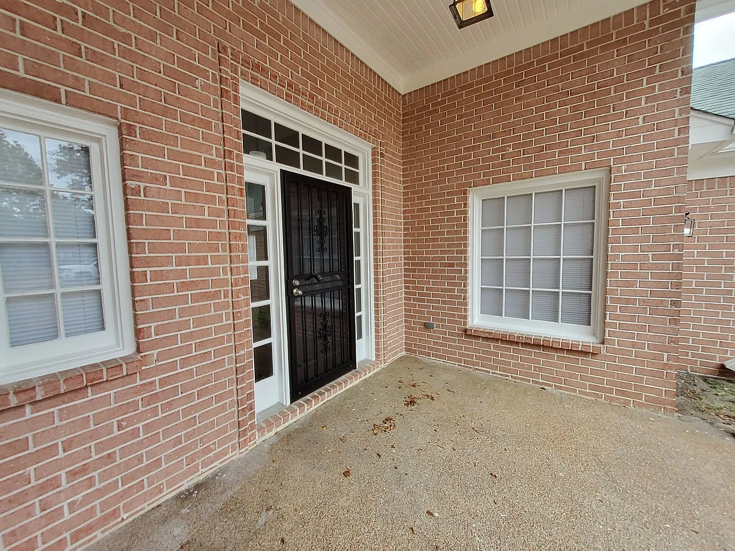 Gorgeous Brick Home in Cordova That Has It All — Photo 4