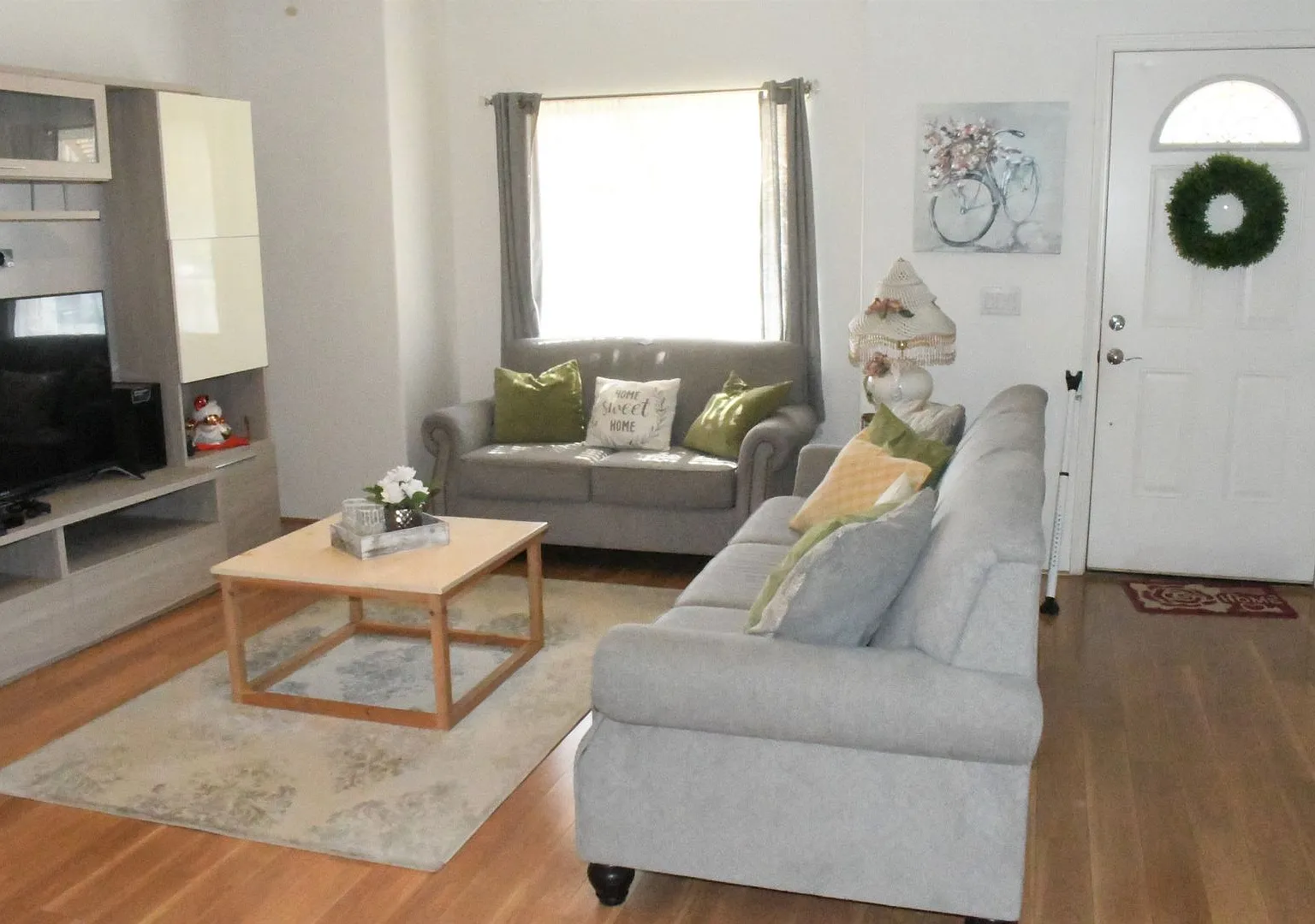 3br/2.5ba w/1-car Garage - Kapolei — Photo 2