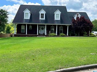 1813 Pleasant Ridge Dr, Sylacauga, AL 35150