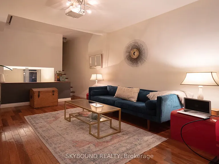 12 Ashby Pl — Photo 5