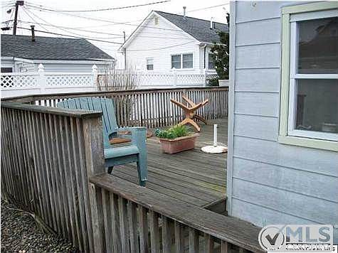3rd image of 427B Coolidge Ave #B
