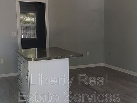 4th image of 131 Rolland St