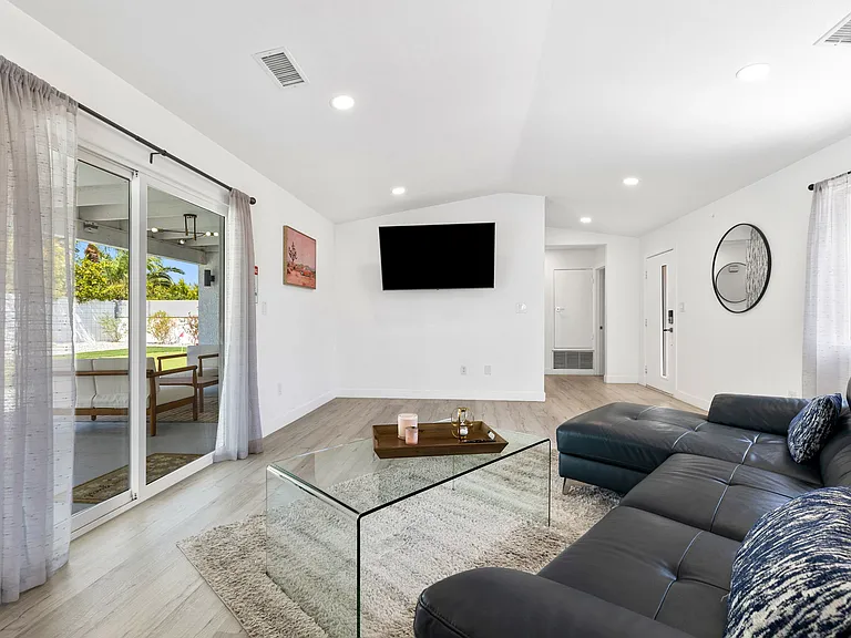 3030 E Vincentia Rd — Photo 6