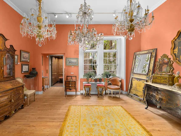 36 East 73rd Street image 4 of 23