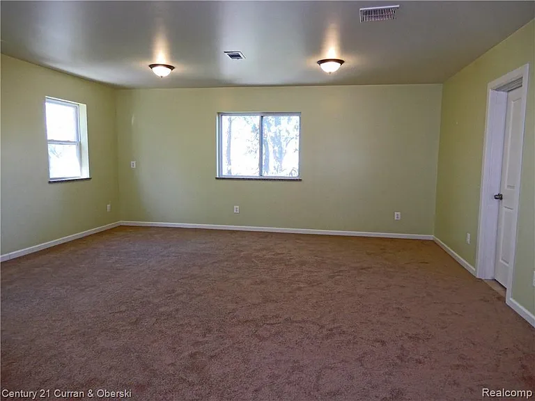 6550 N Inkster Rd — Photo 6