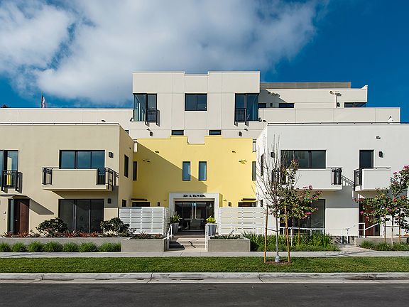 5th image of 327 S Elm Dr #117