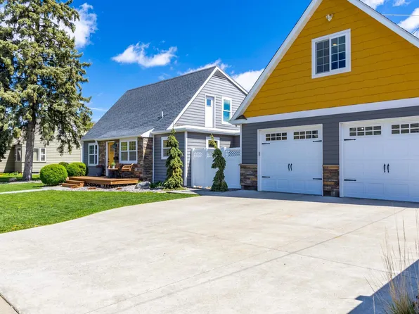 111 1st Ave NW, New Prague, MN 56071