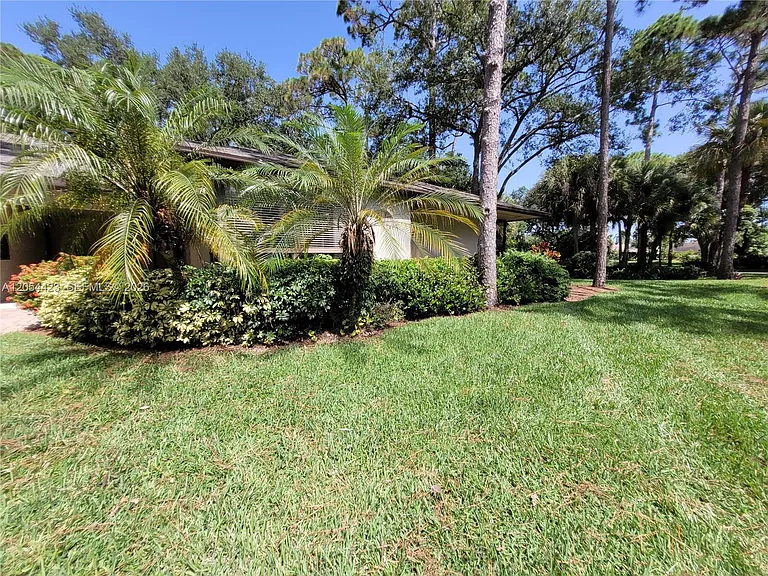 7523 Greenlake Way #C — Photo 46