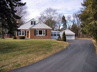 124 Beechwood Dr, Huntingdon Valley, PA 19006
