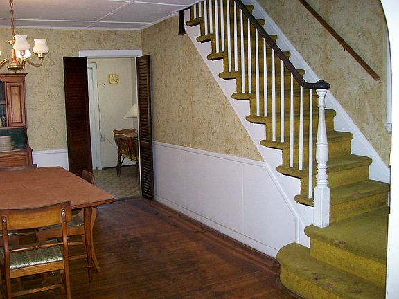 4th image of 37 Chester Ave