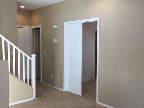 3rd image of 3772 Carisbrook Dr