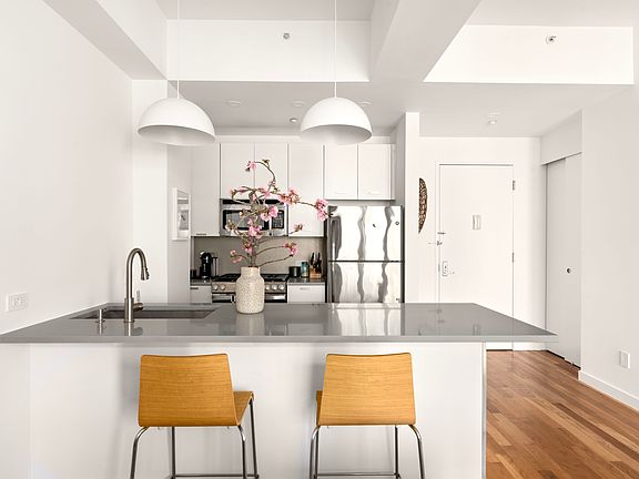 3rd image of 60 Java St #2P
