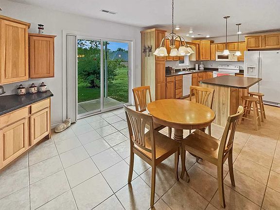 5th image of 3535 Manor Dr #A