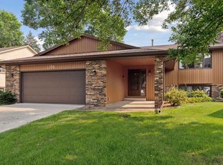 1158 Borealis Ln NE, Columbia Heights, MN 55421