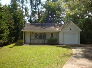 209 Fort Place Ct, New Bern, NC 28560