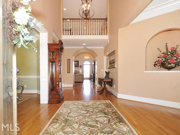 4th image of 4292 Highborne Dr NE