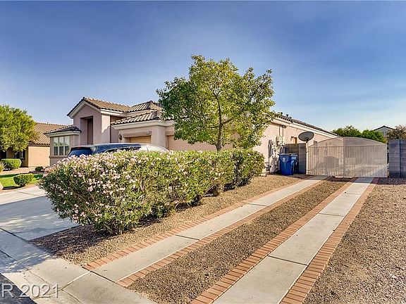 3rd image of 5213 Blue Evergreen Ave